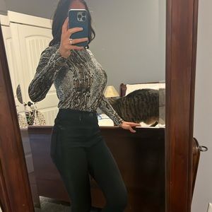 Long sleeve snake skin turtle neck